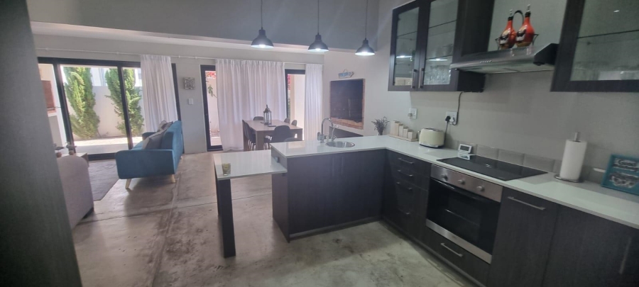 3 Bedroom Property for Sale in Calypso Beach Western Cape